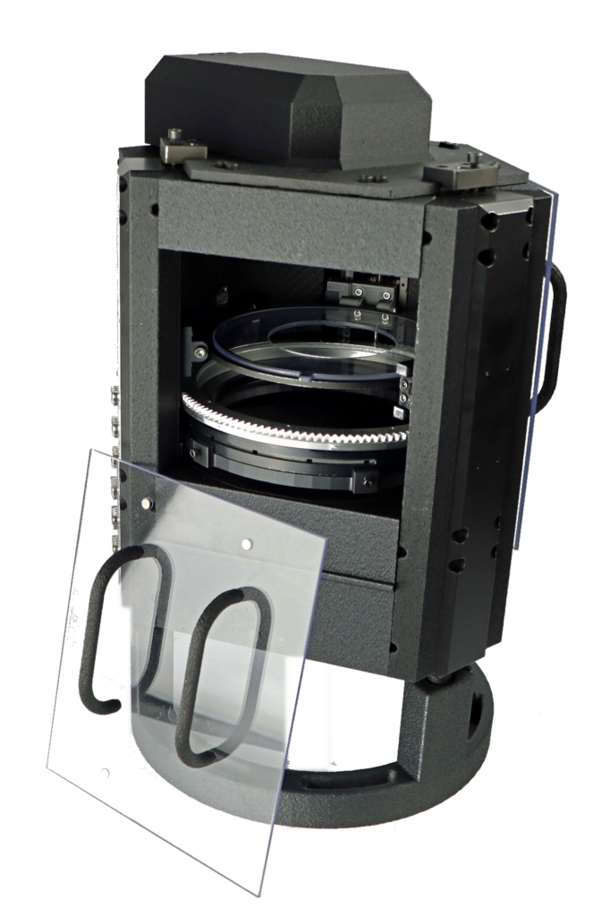 Broadband Fabry-Perot Open Resonator for Dielectrics
