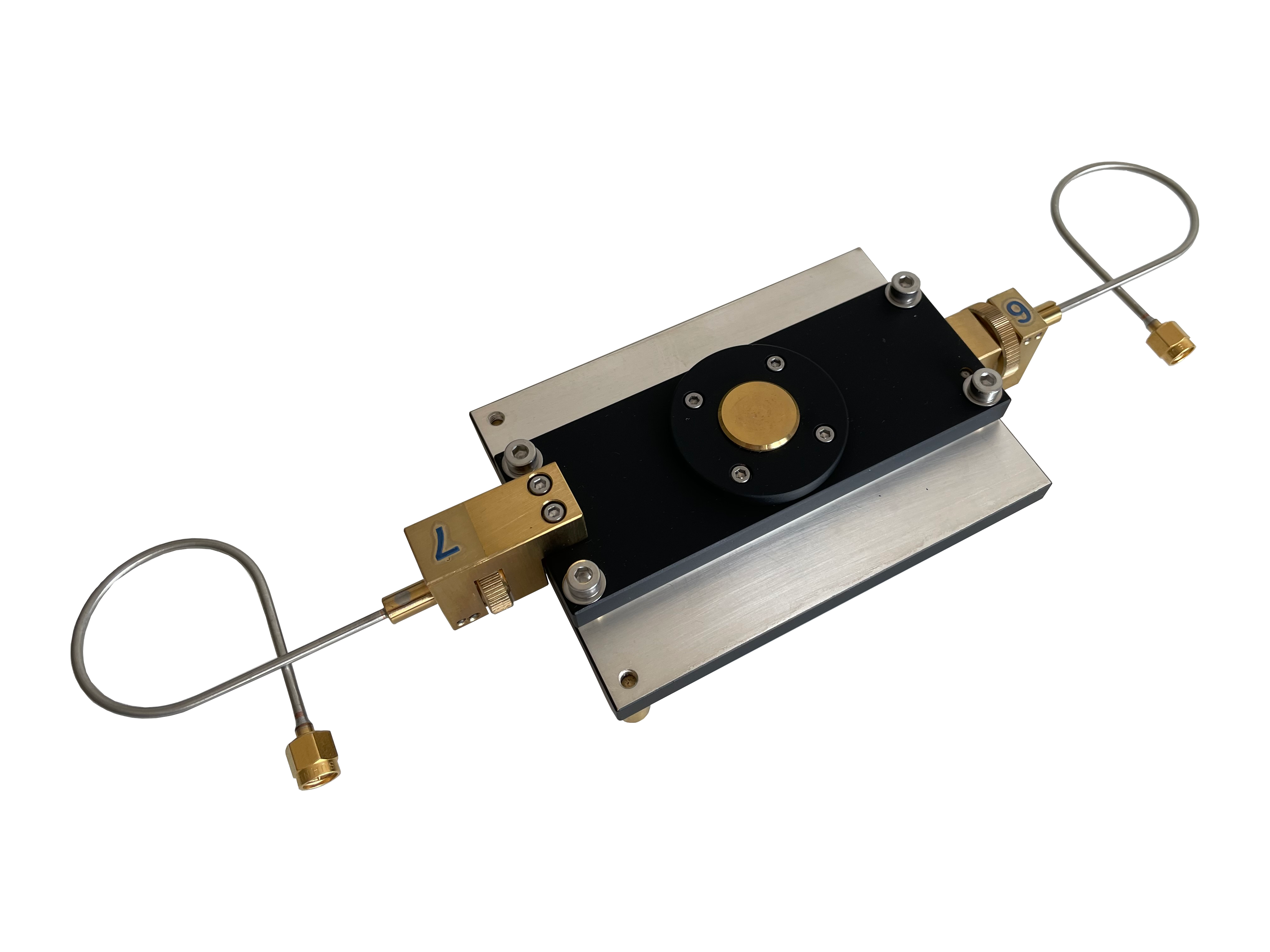 Split-Post Dielectric Resonator