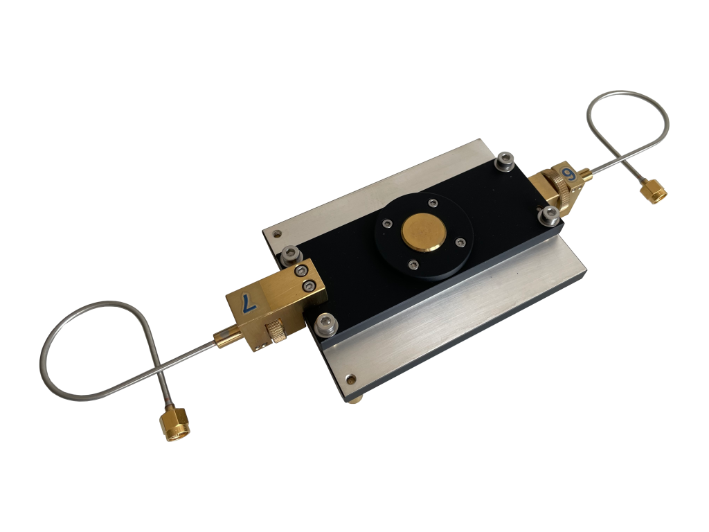 Split-Post Dielectric Resonator